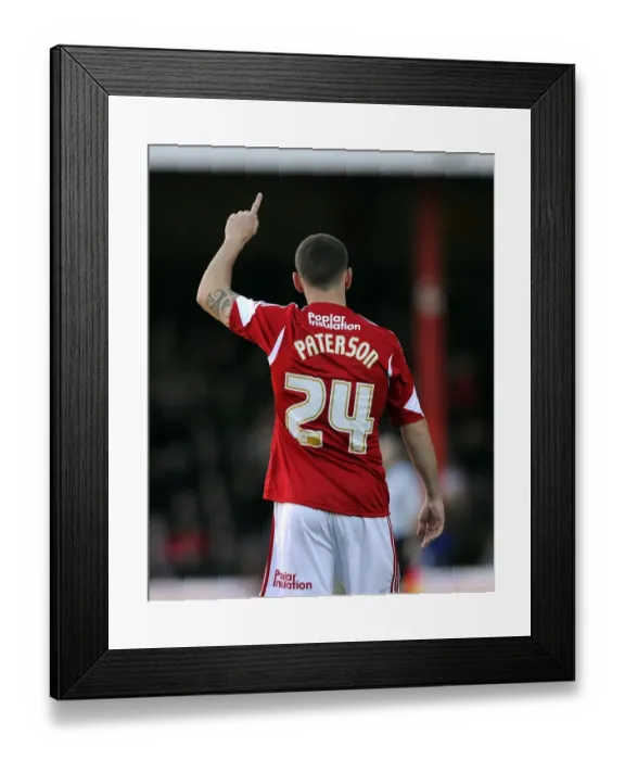 Framed Print : Martin Paterson in Action: Bristol City vs Swindon Town, Sky Bet League One, 2014 Framed Print : Martin Paterson in Action: Bristol City vs Swindon Town, Sky Bet League One, 2014