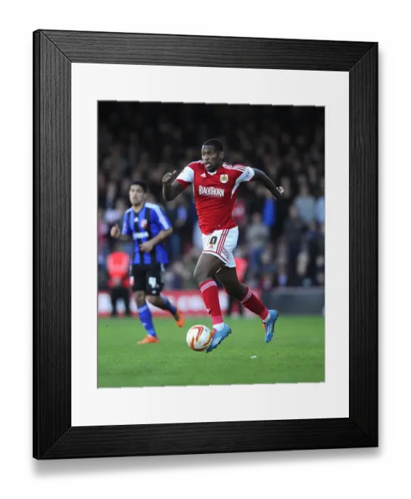 Framed Print : Jay Emmanuel-Thomas in Action: Bristol City vs Swindon Town, 2014 Framed Print : Jay Emmanuel-Thomas in Action: Bristol City vs Swindon Town, 2014