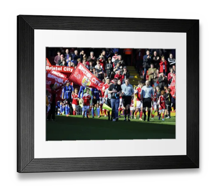 Framed Print : Clash at Ashton Gate: Bristol City vs Swindon Town - 15 March 2014 Framed Print : Clash at Ashton Gate: Bristol City vs Swindon Town - 15 March 2014
