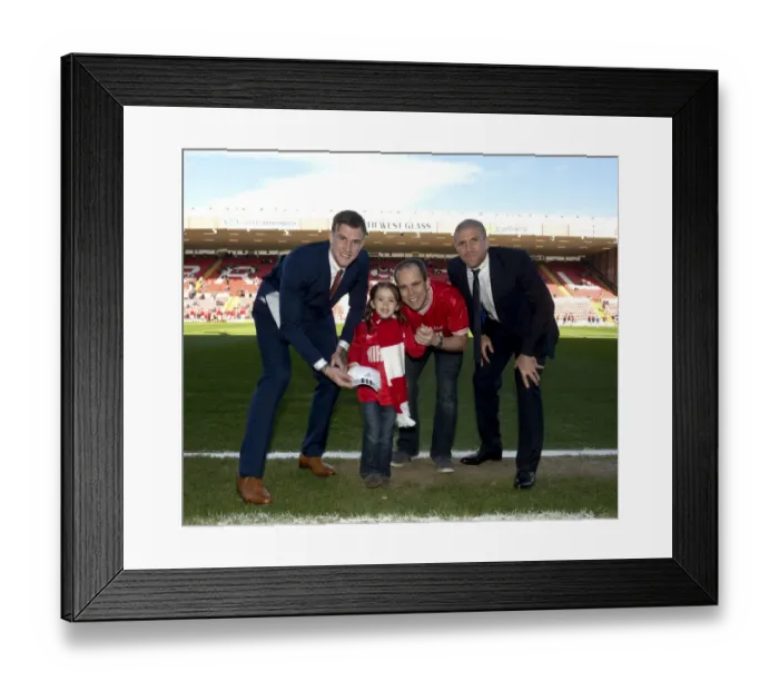 Framed Print : Bristol City vs Swindon Town Rivalry: A Football Clash at Ashton Gate, Sky Bet League One (15 / 03 / 2014)