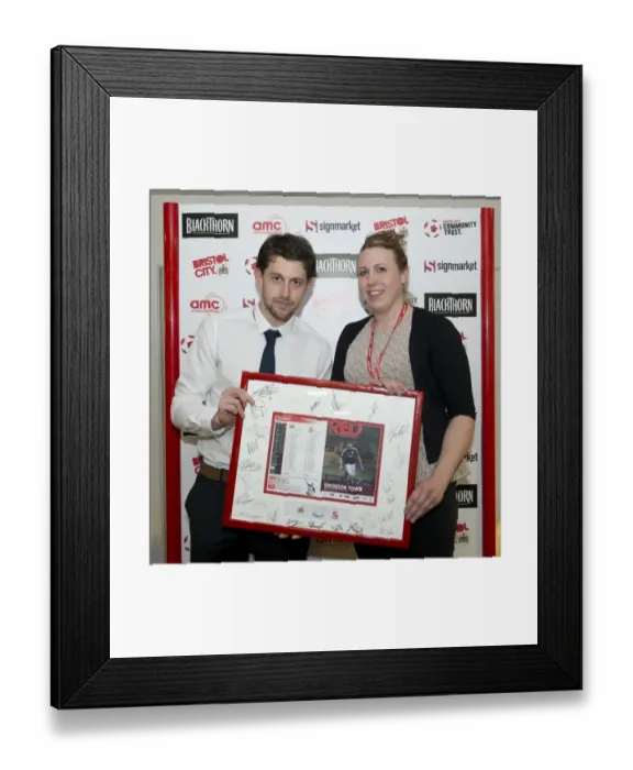 Framed Print : Clash in Sky Bet League One: Bristol City vs Swindon Town (March 15, 2014) - Football Rivalry at Ashton Gate Framed Print : Clash in Sky Bet League One: Bristol City vs Swindon Town (March 15, 2014) - Football Rivalry at Ashton Gate