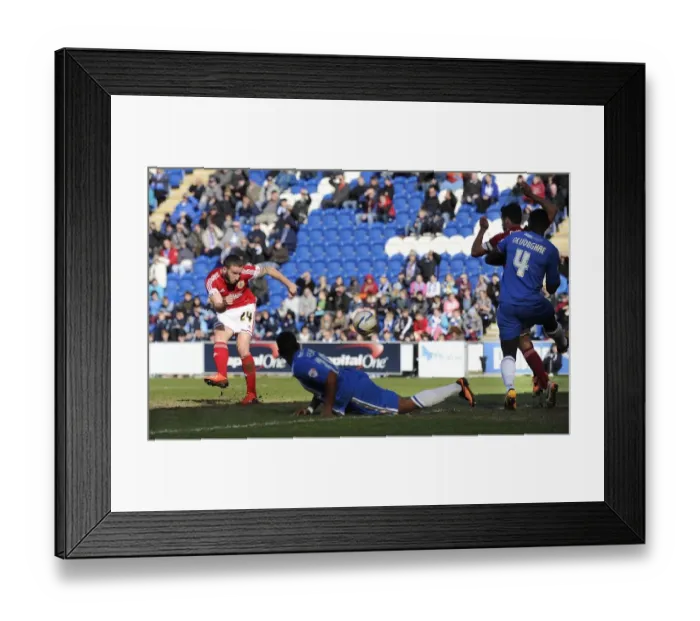 Framed Print : Martin Patterson Scores for Bristol City against Colchester United, 2014 Framed Print : Martin Patterson Scores for Bristol City against Colchester United, 2014