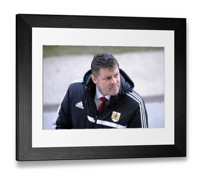 Framed Print : Steve Cotterill Leads Bristol City in Sky Bet League One Clash at Colchester United, March 2014 Framed Print : Steve Cotterill Leads Bristol City in Sky Bet League One Clash at Colchester United, March 2014