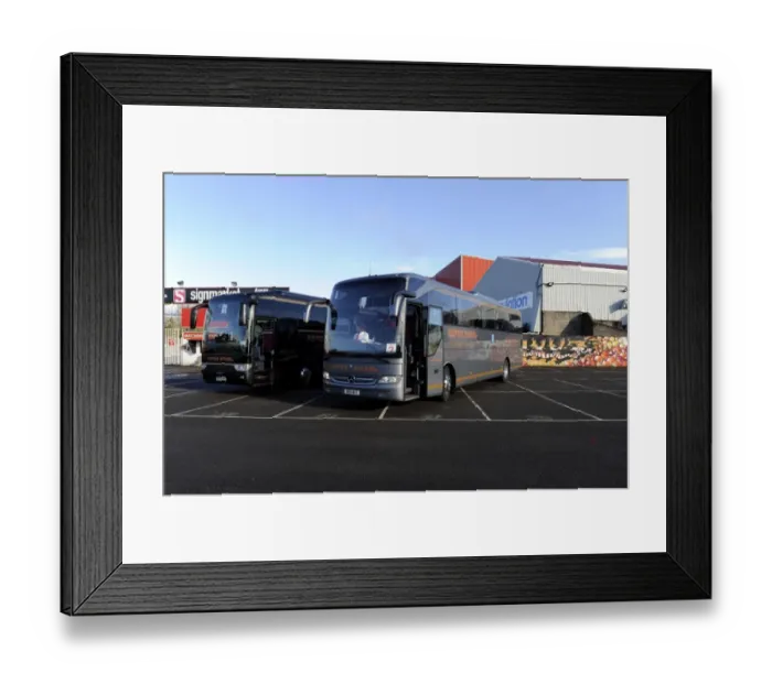 Framed Print : Football Rivalry: Bristol City vs Colchester United in Sky Bet League One Clash at Colchester Community Stadium (22 / 03 / 2014)