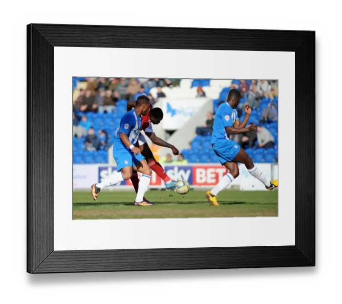 Framed Print : Bristol City's Jay Emmanuel-Thomas Goes for Glory Against Colchester United