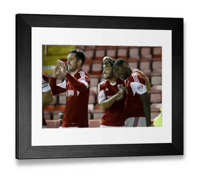 Framed Print : Jay Emmanuel-Thomas Scores the Opener for Bristol City against Port Vale, 2014