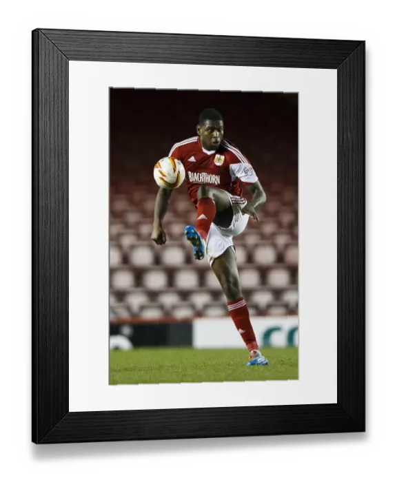 Framed Print : Bristol City's Jay Emmanuel-Thomas in Action during Bristol City vs. Port Vale, Sky Bet League One Match, 2014 Framed Print : Bristol City's Jay Emmanuel-Thomas in Action during Bristol City vs. Port Vale, Sky Bet League One Match, 2014