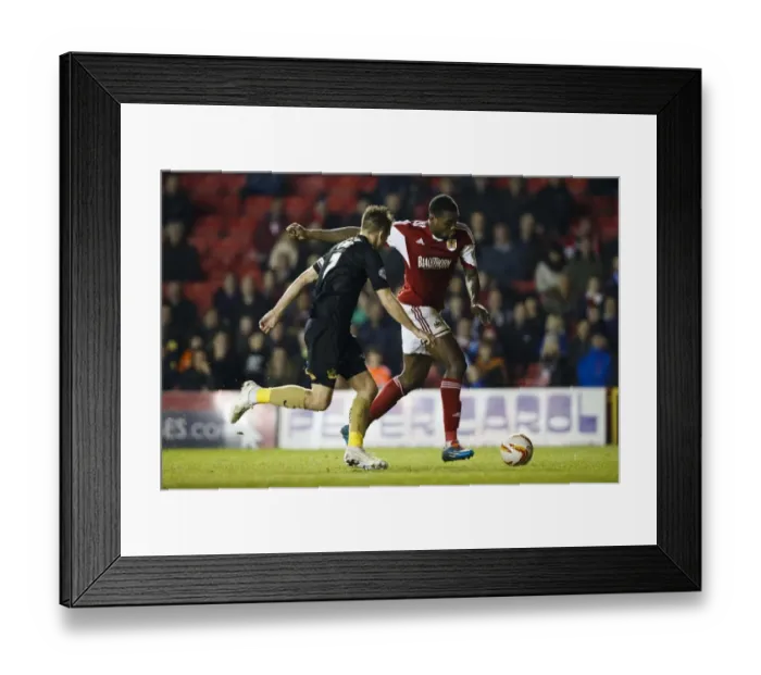 Framed Print : Intense Midfield Battle: Jay Emmanuel-Thomas vs Doug Loft, Bristol City vs Port Vale Framed Print : Intense Midfield Battle: Jay Emmanuel-Thomas vs Doug Loft, Bristol City vs Port Vale