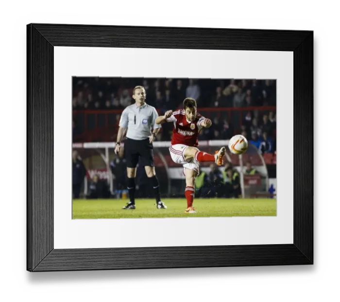 Framed Print : Bristol City's Sam Baldock in Action against Port Vale, Sky Bet League One, 2014 Framed Print : Bristol City's Sam Baldock in Action against Port Vale, Sky Bet League One, 2014