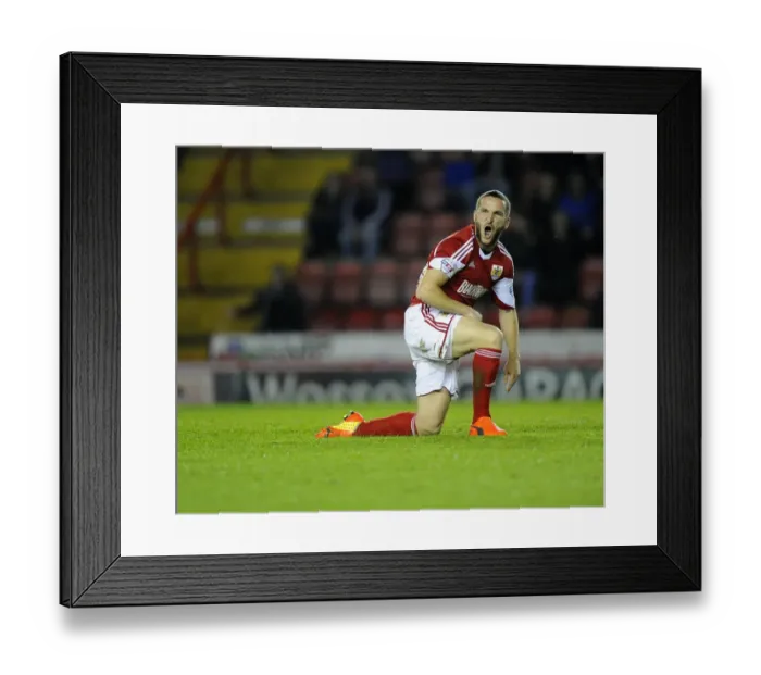 Framed Print : Martin Paterson in Action: Bristol City vs Swindon Town, Sky Bet League One, Ashton Gate Framed Print : Martin Paterson in Action: Bristol City vs Swindon Town, Sky Bet League One, Ashton Gate