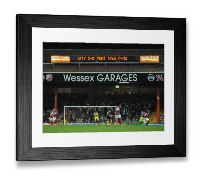 Framed Print : Rivalry Reignites: Bristol City vs Swindon Town Clash at Ashton Gate (March 15, 2014) - Score: Unmentioned - Photo by Joe Meredith / JMP