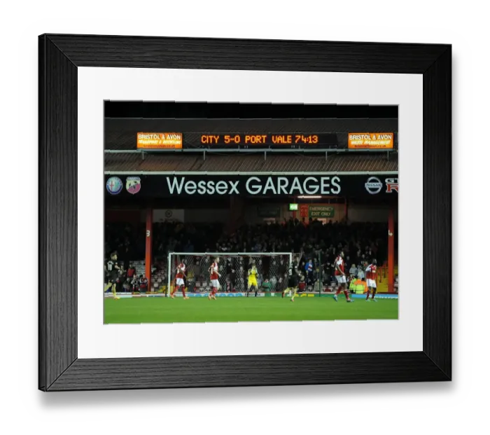 Framed Print : Bristol City vs Swindon Town Clash: March 14, 2015 - Ashton Gate Framed Print : Bristol City vs Swindon Town Clash: March 14, 2015 - Ashton Gate