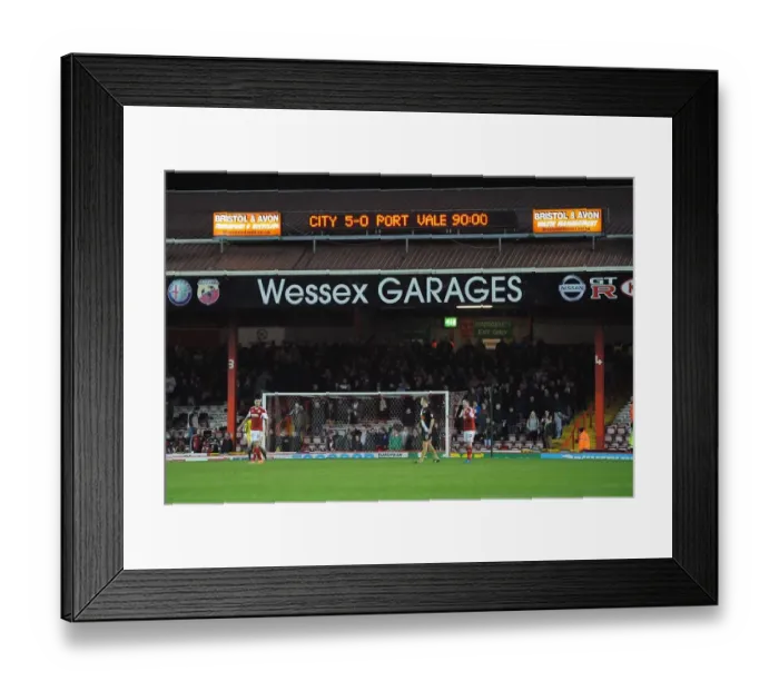 Framed Print : Bristol City's Dominant Display: 5-0 Thrashing of Swindon Town (15 / 03 / 2014) Framed Print : Bristol City's Dominant Display: 5-0 Thrashing of Swindon Town (15 / 03 / 2014)
