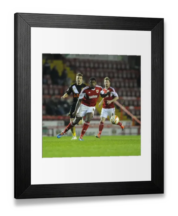 Framed Print : Bristol City's Jay Emmanuel-Thomas in Action Against Rivals - Sky Bet League One, Ashton Gate