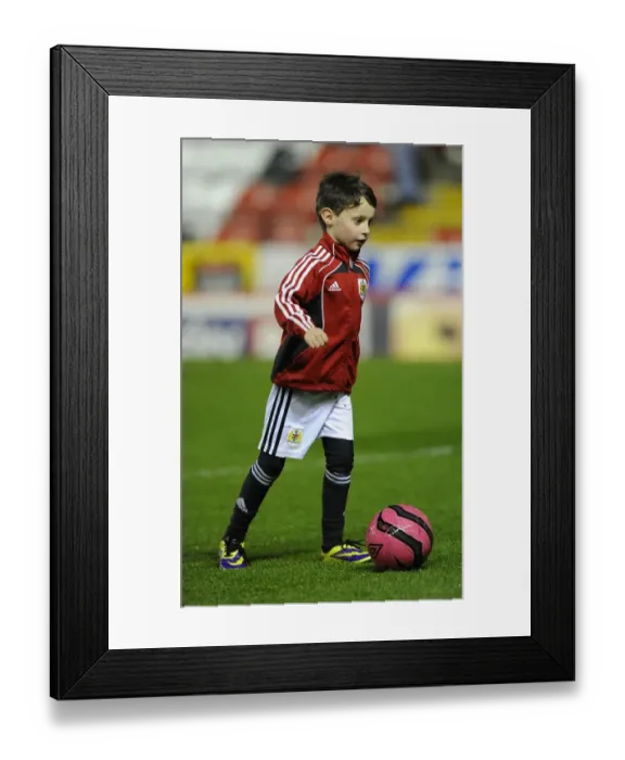 Framed Print : Rivalry at Ashton Gate: Bristol City vs Swindon Town, League One Football Framed Print : Rivalry at Ashton Gate: Bristol City vs Swindon Town, League One Football