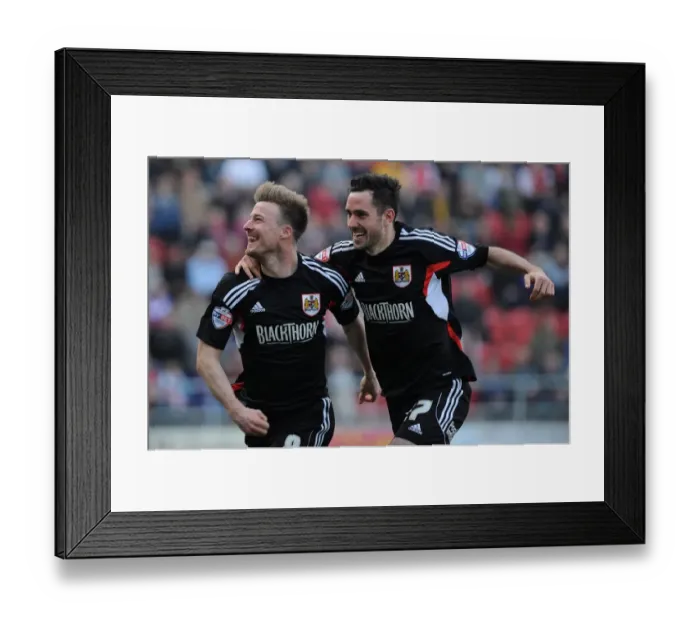 Framed Print : Bristol City's Wade Elliott and Greg Cunningham Celebrate Goal Against Rotherham United, March 2014 Framed Print : Bristol City's Wade Elliott and Greg Cunningham Celebrate Goal Against Rotherham United, March 2014