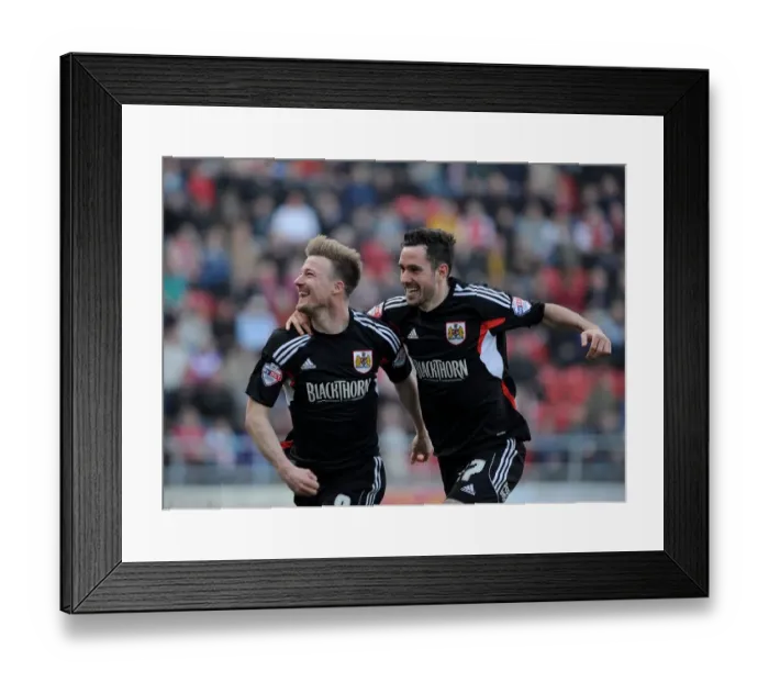 Framed Print : Bristol City: Elliott and Cunningham's Thrilling Goal Celebration vs Rotherham United, March 2014 Framed Print : Bristol City: Elliott and Cunningham's Thrilling Goal Celebration vs Rotherham United, March 2014