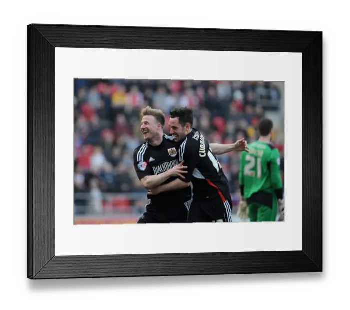 Framed Print : Elliott and Cunningham's Thrilling Goal Celebration: A Memorable Moment for Bristol City at Rotherham United, March 2014 Framed Print : Elliott and Cunningham's Thrilling Goal Celebration: A Memorable Moment for Bristol City at Rotherham United, March 2014