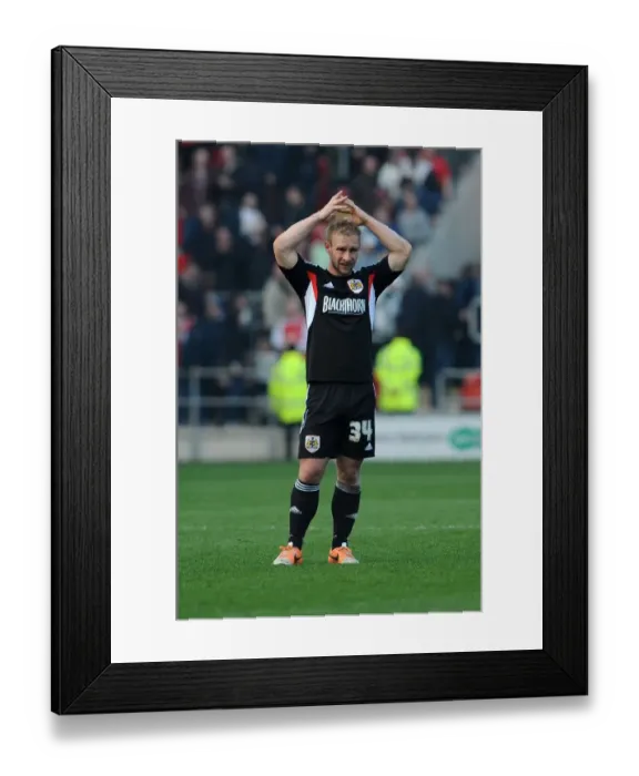 Framed Print : Dejected Simon Gillett of Bristol City After 2-1 Loss to Rotherham United Framed Print : Dejected Simon Gillett of Bristol City After 2-1 Loss to Rotherham United