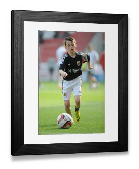 Framed Print : Rotherham United vs. Bristol City Clash in Sky Bet League One: A Battle at New York Stadium Framed Print : Rotherham United vs. Bristol City Clash in Sky Bet League One: A Battle at New York Stadium