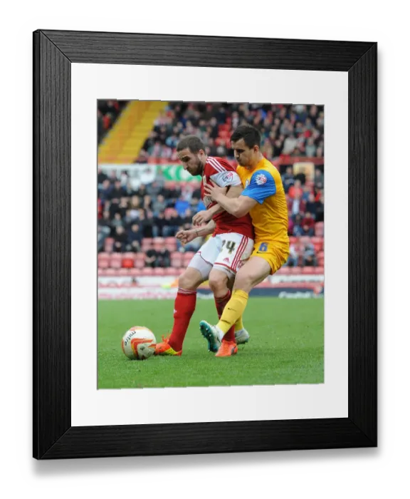 Framed Print : Football Rivalry Amidst Allegations: Martin Paterson vs Bailey Wright Clash at Ashton Gate