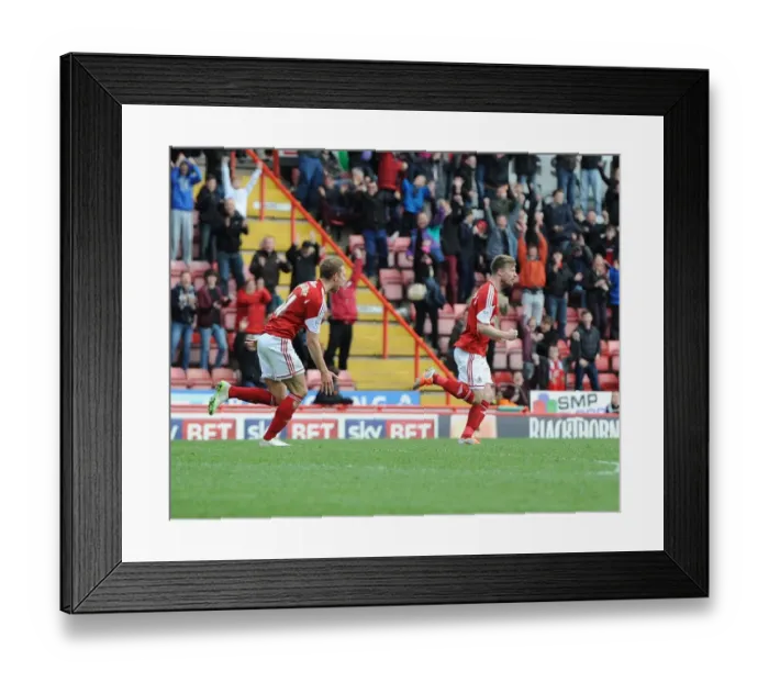 Framed Print : Wade Elliott's Goal Celebration: Bristol City vs. Preston North End, Sky Bet League One, 2014