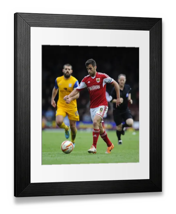 Framed Print : Sam Baldock in Action: Bristol City vs. Preston North End, Sky Bet League One (05 / 04 / 2014) Framed Print : Sam Baldock in Action: Bristol City vs. Preston North End, Sky Bet League One (05 / 04 / 2014)