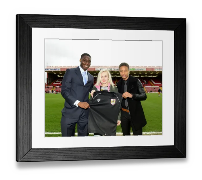 Framed Print : Thrilling Sky Bet League One Clash: Bristol City vs Preston North End at Ashton Gate (April 2014) Framed Print : Thrilling Sky Bet League One Clash: Bristol City vs Preston North End at Ashton Gate (April 2014)