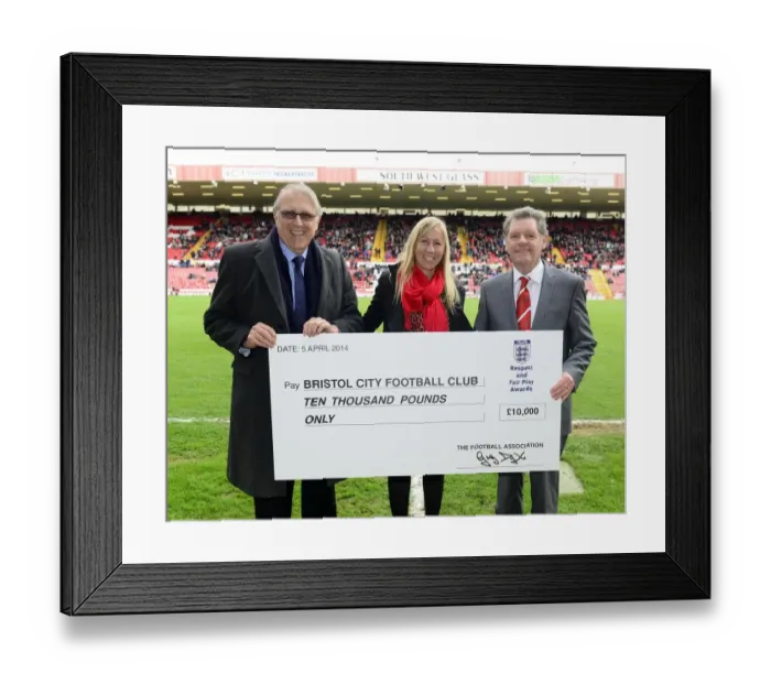 Framed Print : Bristol City vs Preston North End Clash in Sky Bet League One, 05-04-2014 Framed Print : Bristol City vs Preston North End Clash in Sky Bet League One, 05-04-2014