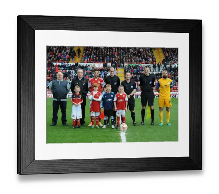 Framed Print : Bristol City vs Preston North End Rivalry: Clash at Ashton Gate - April 2014 Framed Print : Bristol City vs Preston North End Rivalry: Clash at Ashton Gate - April 2014