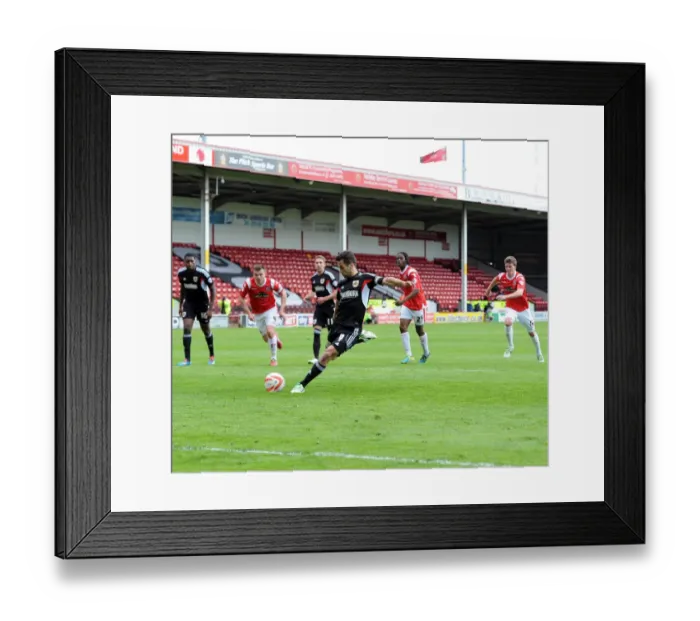 Framed Print : Sam Baldock Scores Penalty for Bristol City against Walsall, April 2014 Framed Print : Sam Baldock Scores Penalty for Bristol City against Walsall, April 2014