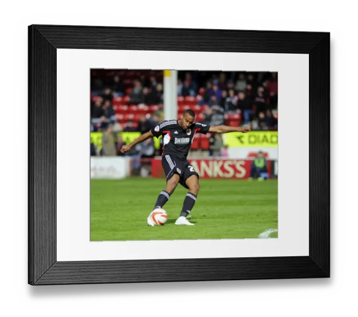 Framed Print : Tyrone Barnett's Shot: Walsall vs. Bristol City, Sky Bet League One, 12-04-2014