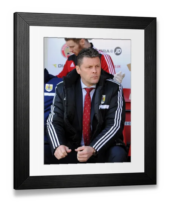 Framed Print : Steve Cotterill Leads Bristol City in League One Clash at Walsall's Banks Stadium (April 2014) Framed Print : Steve Cotterill Leads Bristol City in League One Clash at Walsall's Banks Stadium (April 2014)