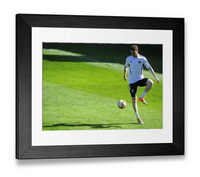 Framed Print : Stephen Pearson in Action: Walsall vs. Bristol City, Sky Bet League One, 2014 Framed Print : Stephen Pearson in Action: Walsall vs. Bristol City, Sky Bet League One, 2014