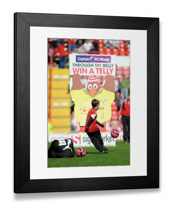 Framed Print : Leo Worlock: The 9-Year-Old Prodigy Who Secured Bristol City's Thrilling Victory Against Notts County (2014)