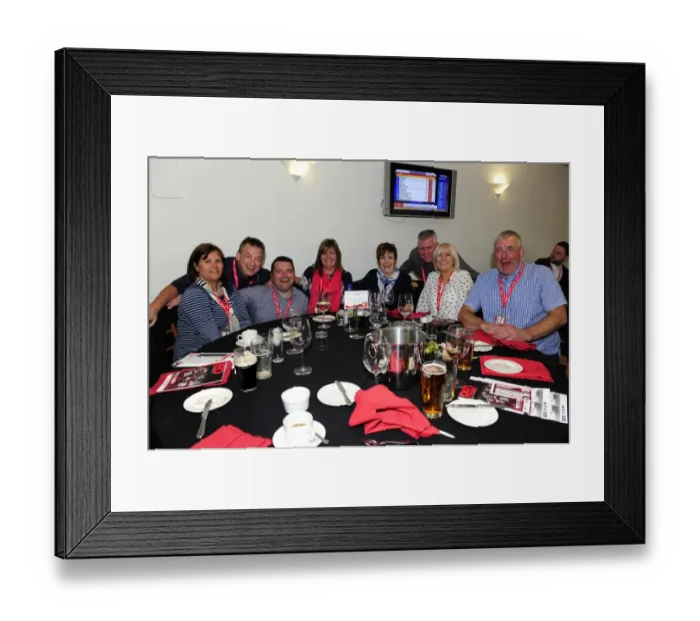 Framed Print : Bristol City vs Notts County: Sky Bet League One Clash at Ashton Gate (18 / 04 / 2014) Framed Print : Bristol City vs Notts County: Sky Bet League One Clash at Ashton Gate (18 / 04 / 2014)