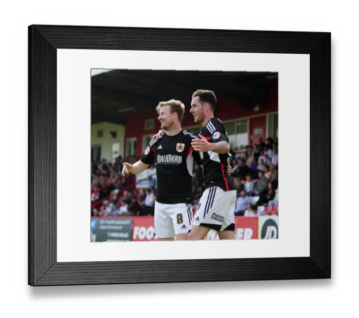 Framed Print : Bristol City Celebration: Wade Elliott and Greg Cunningham