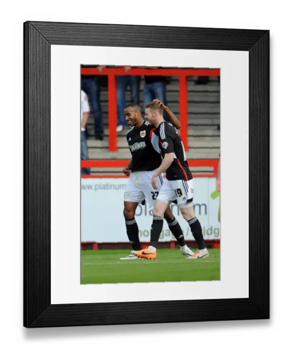 Framed Print : Bristol City's Stephen Pearson and Tyrone Barnett Celebrate Goal vs. Stevenage (April 2014)