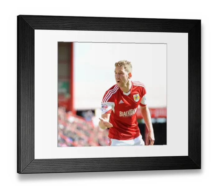 Framed Print : Bristol City's Scott Wagstaff in Action Against Crewe, Sky Bet League One, 2014