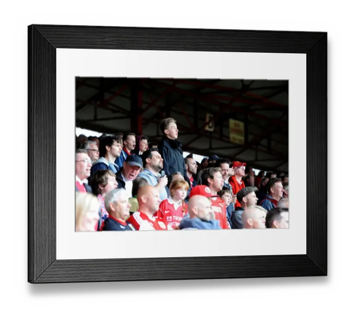 Framed Print : Passionate East End: Intense Moments at Bristol City vs Crewe, Ashton Gate, 2014 Framed Print : Passionate East End: Intense Moments at Bristol City vs Crewe, Ashton Gate, 2014