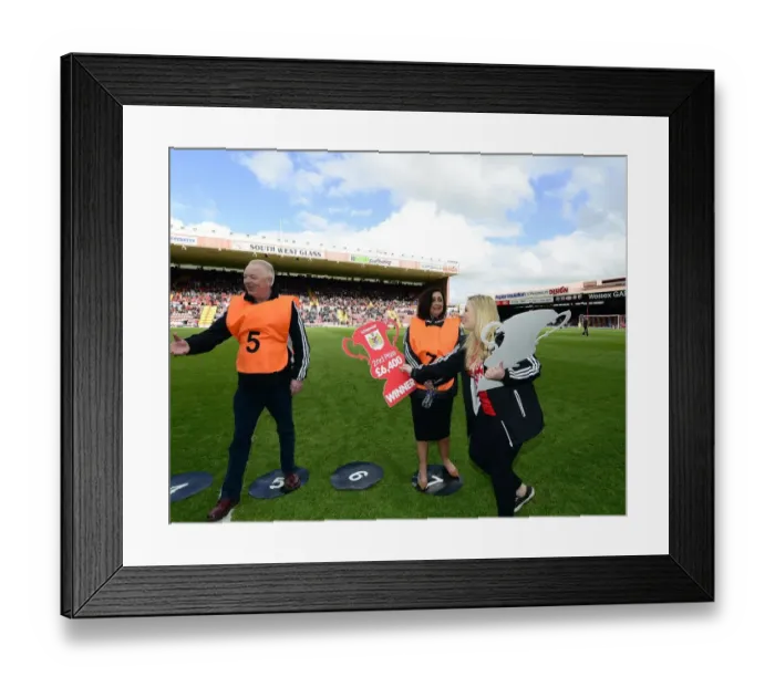 Framed Print : Intense Rivalry: Bristol City vs Crewe in Sky Bet League One Clash at Ashton Gate, 26 / 04 / 2014 Framed Print : Intense Rivalry: Bristol City vs Crewe in Sky Bet League One Clash at Ashton Gate, 26 / 04 / 2014