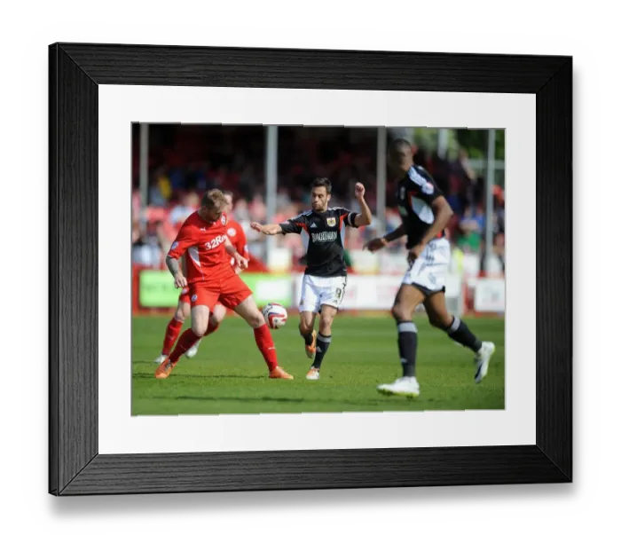 Framed Print : Bristol City's Sam Baldock in Action against Crawley Town, May 3, 2014