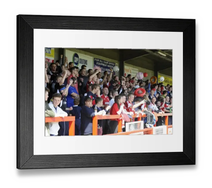 Framed Print : Bristol City Fans in Full Force: Sky Bet League One Showdown at Checkatrade Stadium, May 2014 Framed Print : Bristol City Fans in Full Force: Sky Bet League One Showdown at Checkatrade Stadium, May 2014