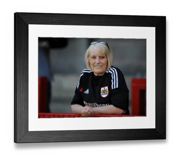 Framed Print : Bristol City Fan's Euphoric Moment at Crawley Town vs. Bristol City (May 3, 2014) Framed Print : Bristol City Fan's Euphoric Moment at Crawley Town vs. Bristol City (May 3, 2014)
