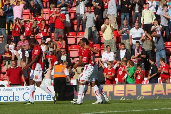 Framed Print : 09-10 Football Showdown: Bristol City vs Middlesbrough - Clash of First Teams Framed Print : 09-10 Football Showdown: Bristol City vs Middlesbrough - Clash of First Teams