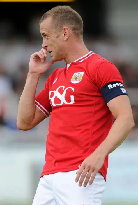 Framed Print : Aaron Wilbraham in Action: Bristol City vs Bath City, Pre-Season Friendly, 2015 Framed Print : Aaron Wilbraham in Action: Bristol City vs Bath City, Pre-Season Friendly, 2015