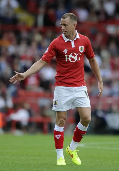 Framed Print : Aaron Wilbraham in Action: Bristol City vs Colchester United, Sky Bet League One, 2014 Framed Print : Aaron Wilbraham in Action: Bristol City vs Colchester United, Sky Bet League One, 2014