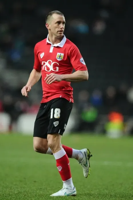Framed Print : Aaron Wilbraham in Action: Bristol City vs MK Dons at Stadium MK, February 2015 Framed Print : Aaron Wilbraham in Action: Bristol City vs MK Dons at Stadium MK, February 2015