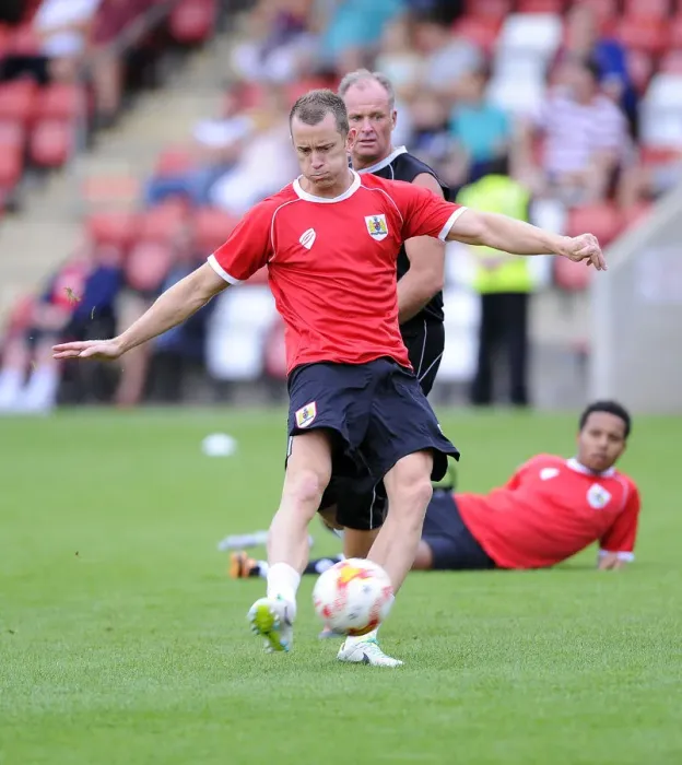 Framed Print : Aaron Wilbraham in Action: Bristol City's Pre-Season Thriller vs Cheltenham Town, 2014