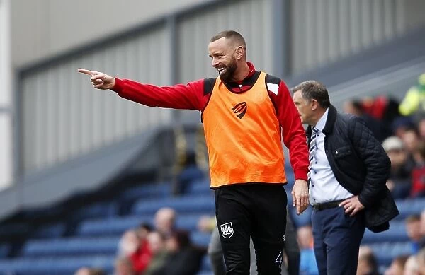 Aaron Wilbraham Shouting Instructions from the Touchline - Bristol City vs Blackburn Rovers, Sky Bet Championship (17.04.2017)